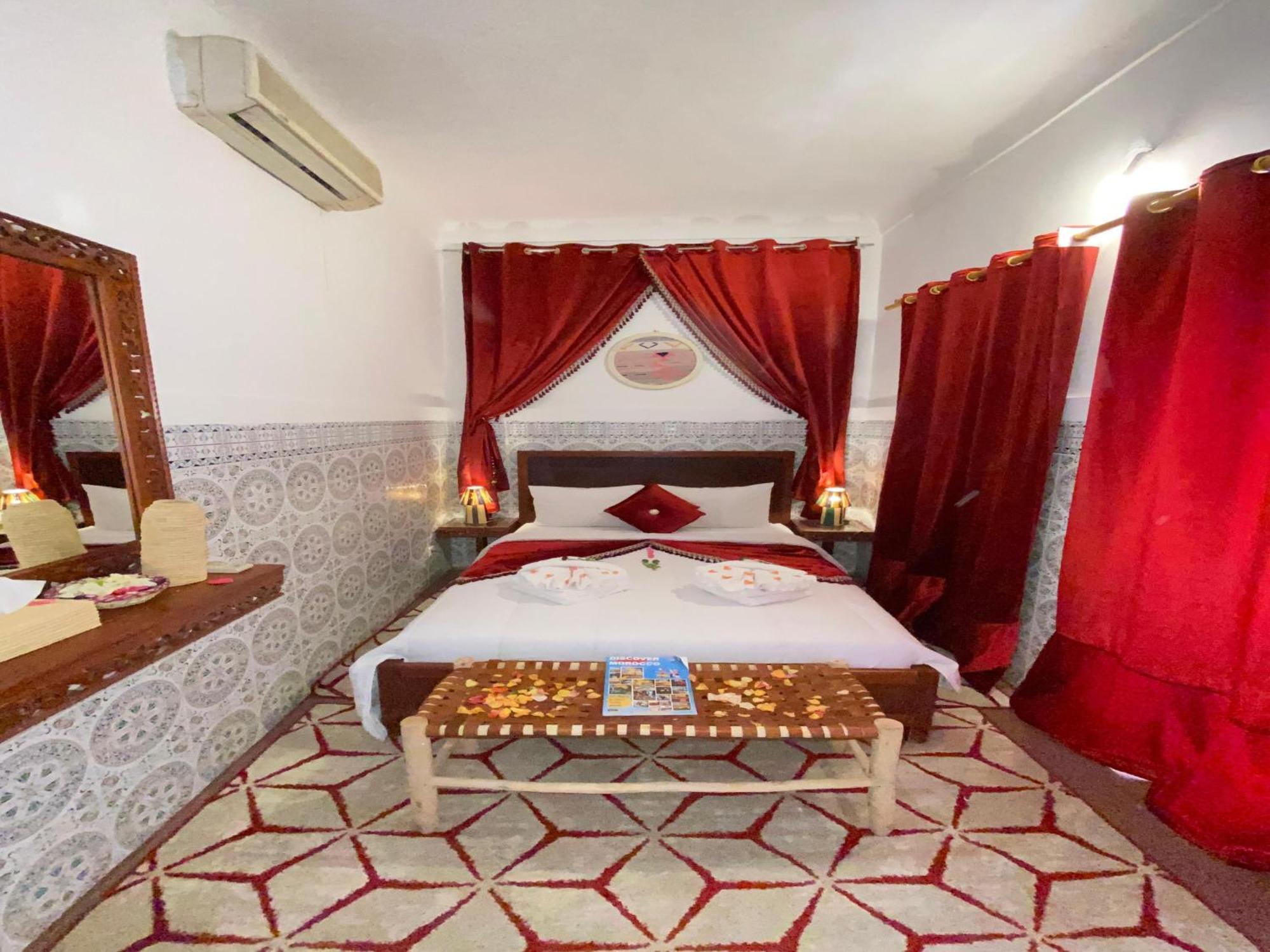 Riad Lazord De Marrakech Entier Marrakesh Exterior photo